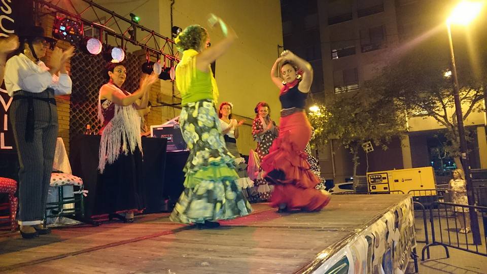 FIESTAS DE SAN LORENZO(LOS BLOQUES)ZAMORA 2015 ACTUACCION DE SEVILLANAS.
